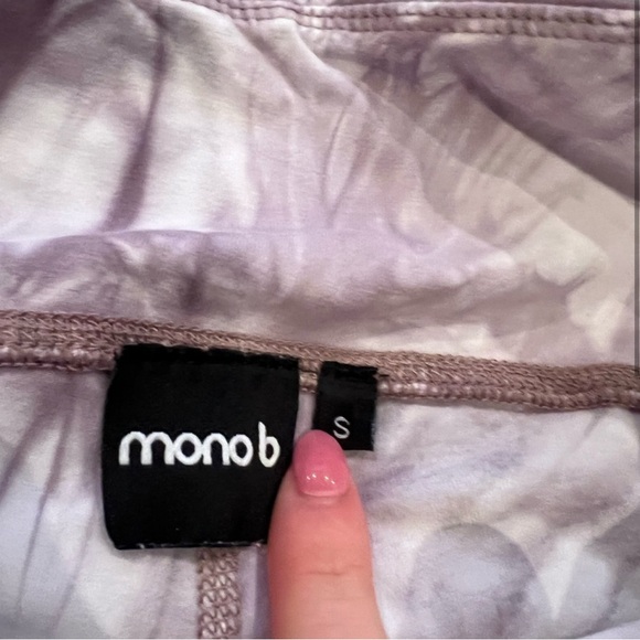 Mono B Lavender Leggings - Picture 2 of 5